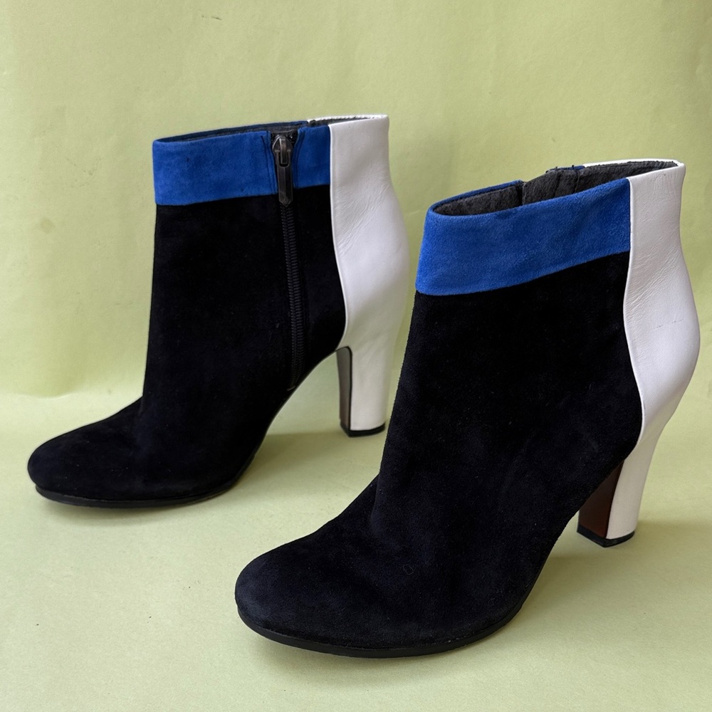 Vintage Sam Edelman White, Black and Blue Ankle Leathe Boots
